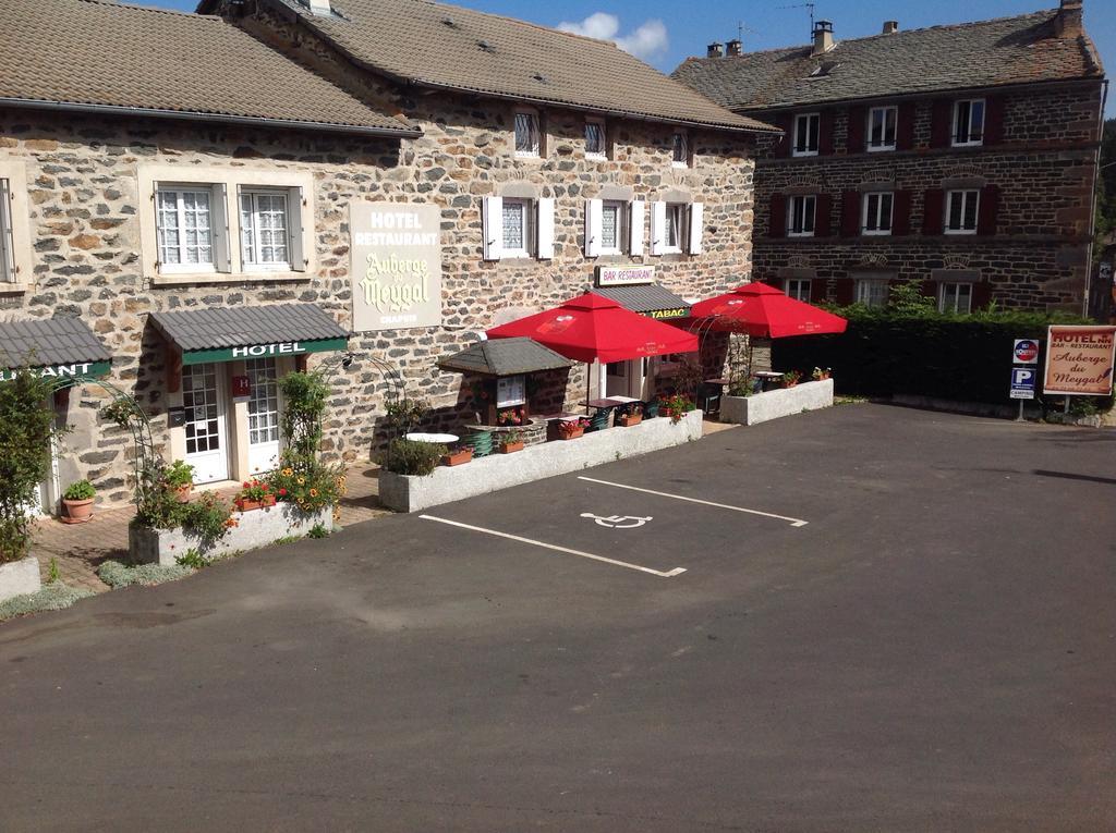 Du Meygal Hotel *